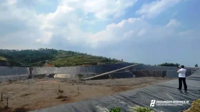 Bupati Bandung Proyeksikan Pengiriman Sampah ke Legok Nangka 400-500 Ton per Hari
