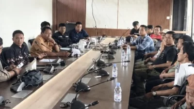Dugaan Penampungan Gudang Limbah di Sukamelang, Warga dan Pelapor Punya Pandangan Berbeda