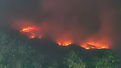 Kebakaran Hutan di Gunung Sumbing, 152 Pendaki Dievakuasi dan Jalur Pendakian Ditutup