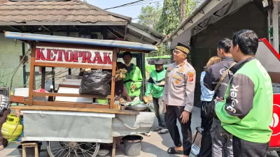 Sarapan Bareng, Kapolres Purwakarta Dengarkan Curhatan Pengemudi Ojol