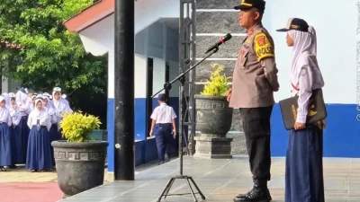 Kapolsek Subang Ingatkan 1.122 Siswa SMPN 6 Jauhi Tawuran, Geng Motor hingga Bullying
