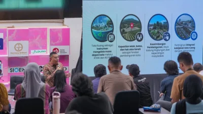 Wamen Ossy Ajak Kolaborasi para Arsitek untuk Wujudkan Visi Kota 2045