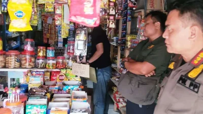 Lagi, KPPBC Purwakarta dan Satpol PP Temukan 13.560 Batang Rokok Ilegal di Jalur Subang-Cibogo
