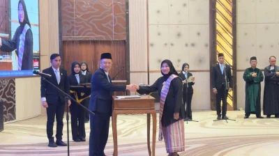 Resmi Dilantik Kemdiktisaintek, Wiwik Endah Rahayu Siap Nahkodai POLSUB Menuju Kampus Berdampak