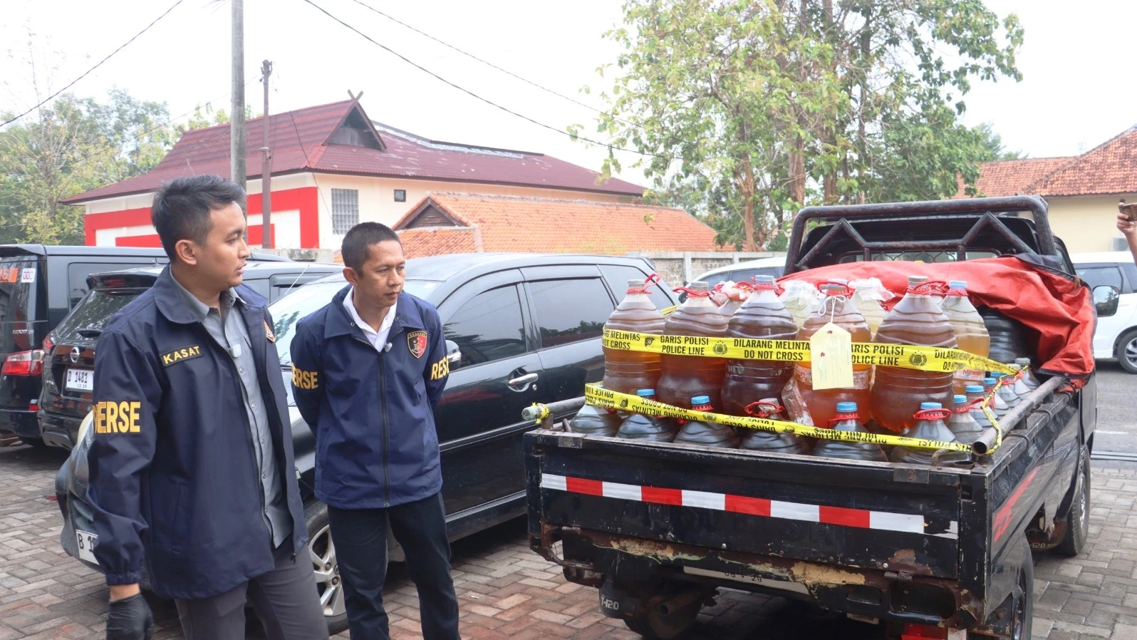 Polres Purwakarta Ungkap Dugaan Penyelewengan Solar Subsidi, Berhasil Amankan 1.110 Liter