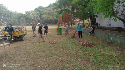 Karang Taruna Kelurahan Pasirkareumbi Inisiasi Jumsih di Lapang Bintang, Lurah Apresiasi Kekompakan Warga