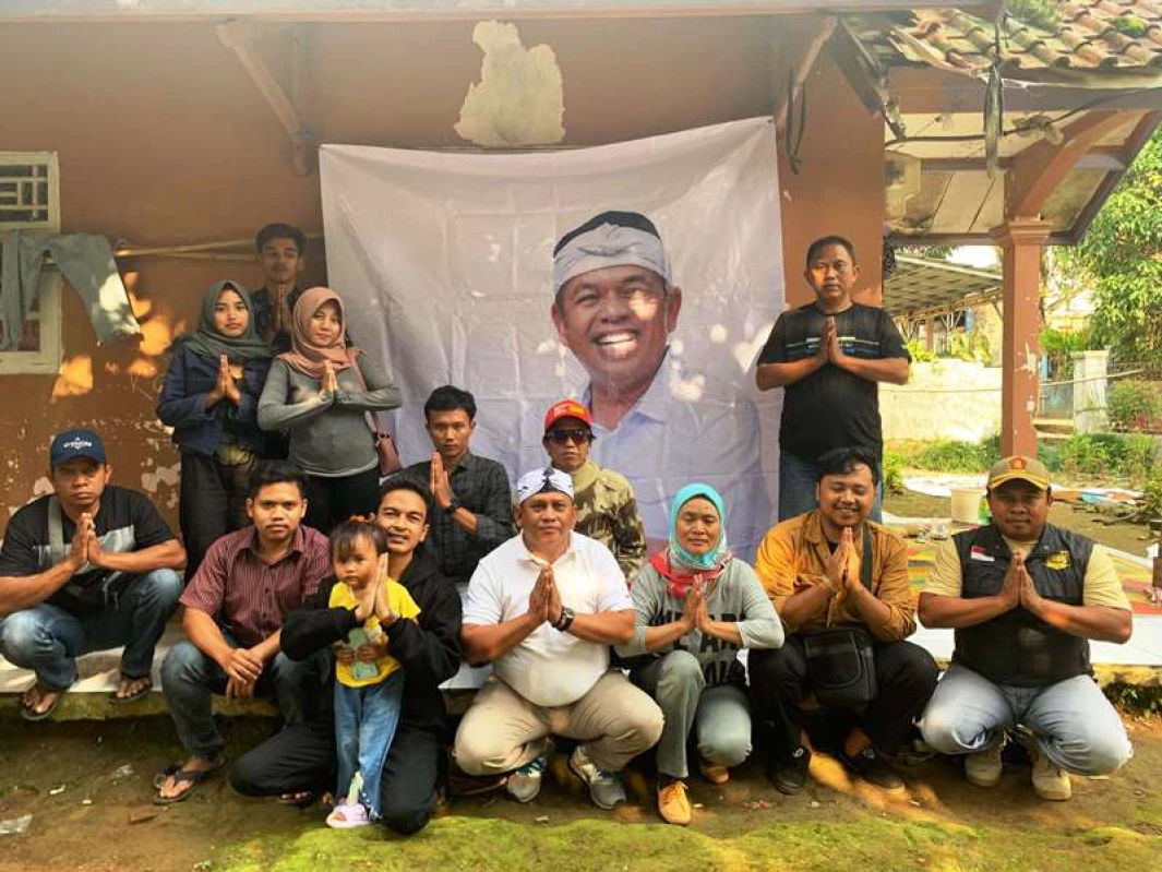 Relawan Kang Dedi Mulyadi Dialog dengan Pemuda Subang