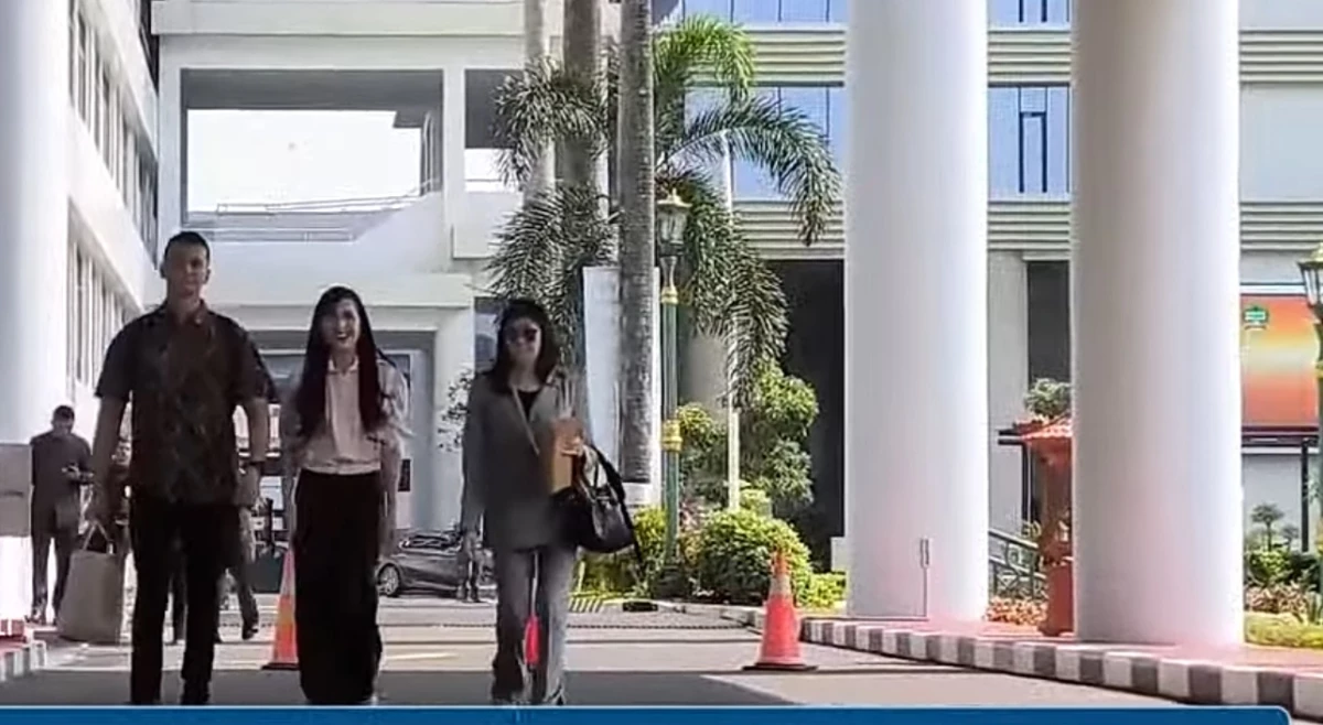 Pengakuan dan Komentar Sandra Dewi Seusai Diperiksa Kejagung!
