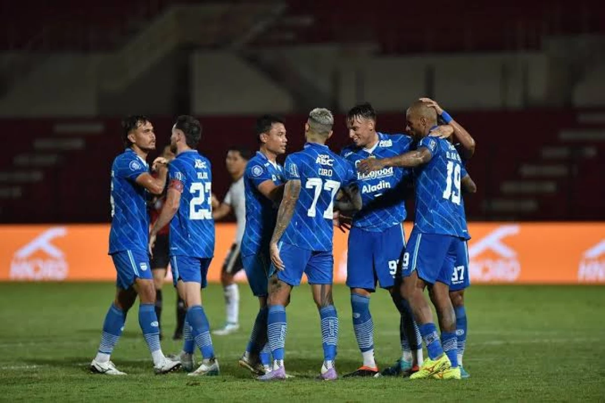 Bandung Perkuat Lini Serang dengan Dimas Drajad dan Bidik Pemain Asing Baru
