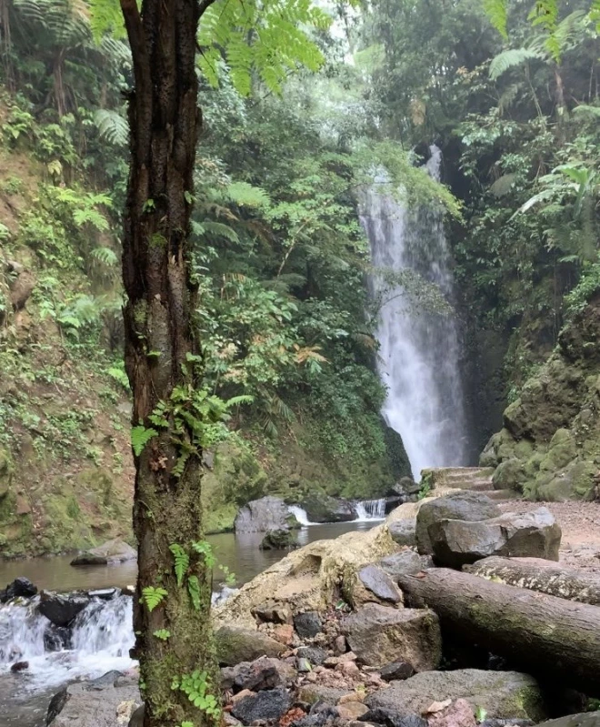Tempat Wisata Subang: Curug Sadim, Tempat Campingnya Asik Pol