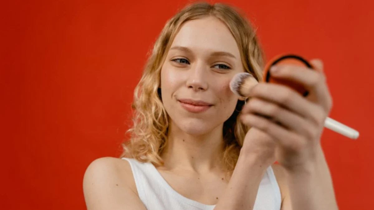 Tips Makeup Tahan Lama saat Lebaran, Tetap Fresh dan Glowing Sepanjang Hari