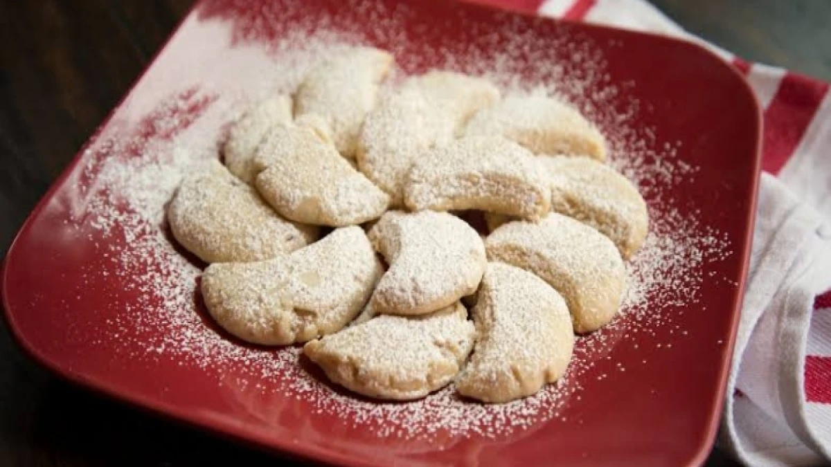 Resep Kue Putri Salju yang Lembut dan Empuk, Sajian Lebaran Enak!