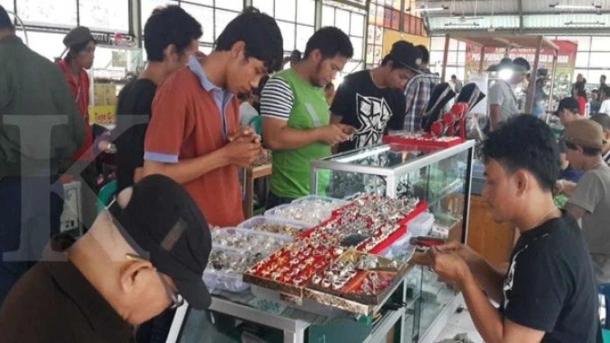 Cara Mencari Komunitas Batu Akik di Indonesia yang Aman