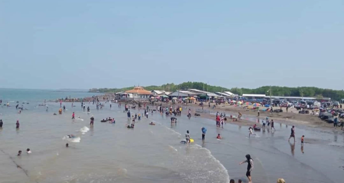 Pantai Pondok Bali Desa Mayangan Subang Favorit Wisatawan