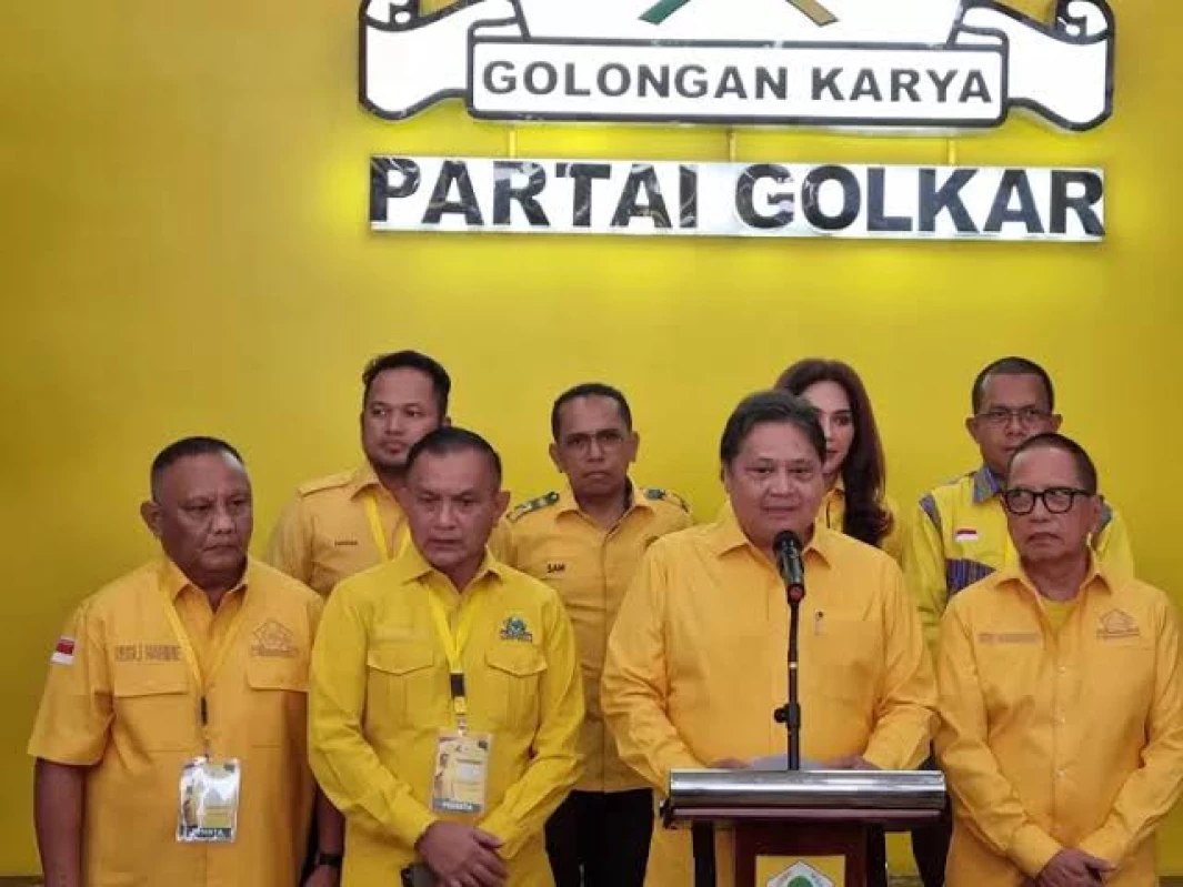 Tak Berpesta Sebelum Peluit Ditiup, Pesan Demokrat untuk Golkar
