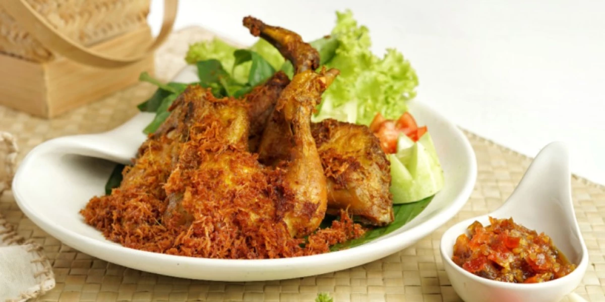 Resep Ayam Serundeng Sederhana yang Gurih dan Lezat!
