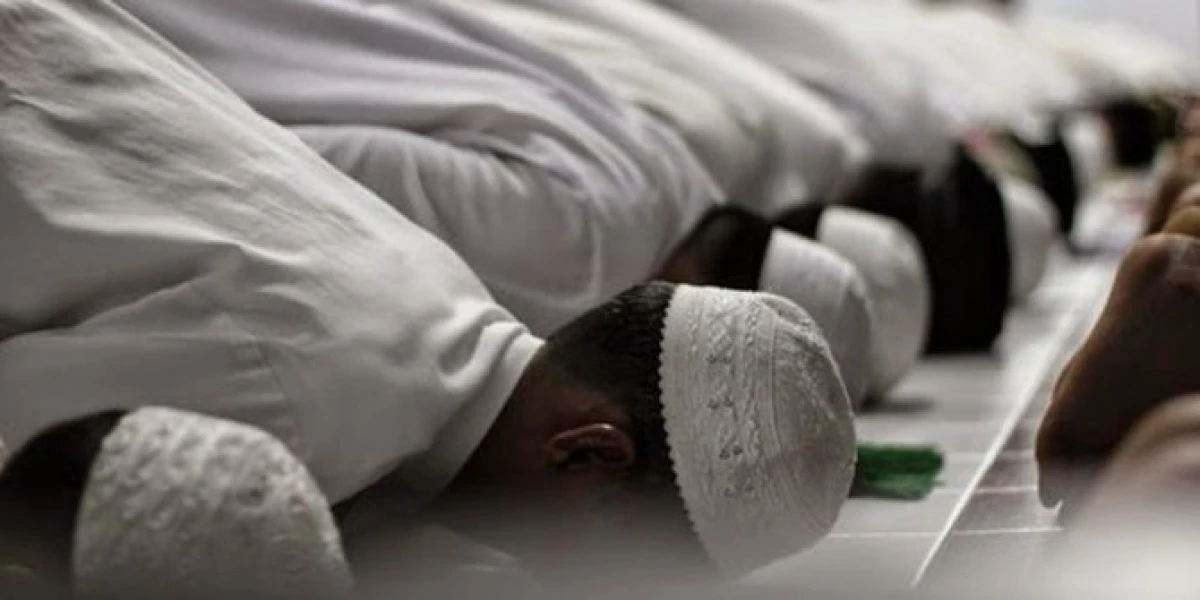 Hukum Sholat Terawih Saat Puasa Ramadhan, Ustadz Adi Hidayat Menjawab