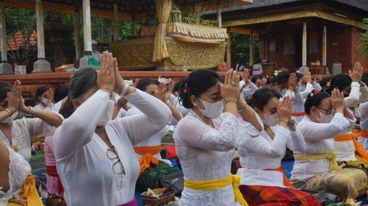 Tradisi dan Ritual Hari Raya Galungan 2024, Beserta Dengan Jadwal Lengkapnya!