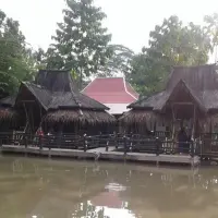 Rekomendasi Tempat Makan Lesehan Di Subang yang Cocok untuk Perjalanan Wisata Kamu!