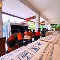 Jasa Tirta II Salurkan Bantuan untuk Korban Banjir Bekasi