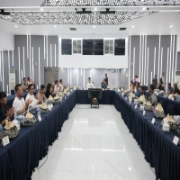 Menteri Nusron Bertemu Gubernur dan Kepala Daerah se-NTT: Perkuat Kolaborasi Kebijakan Pertanahan dan Tata Ruang
