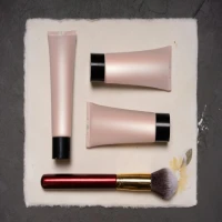 Perbedaan Cushion dan Foundation: Kenali Sebelum Memilih!