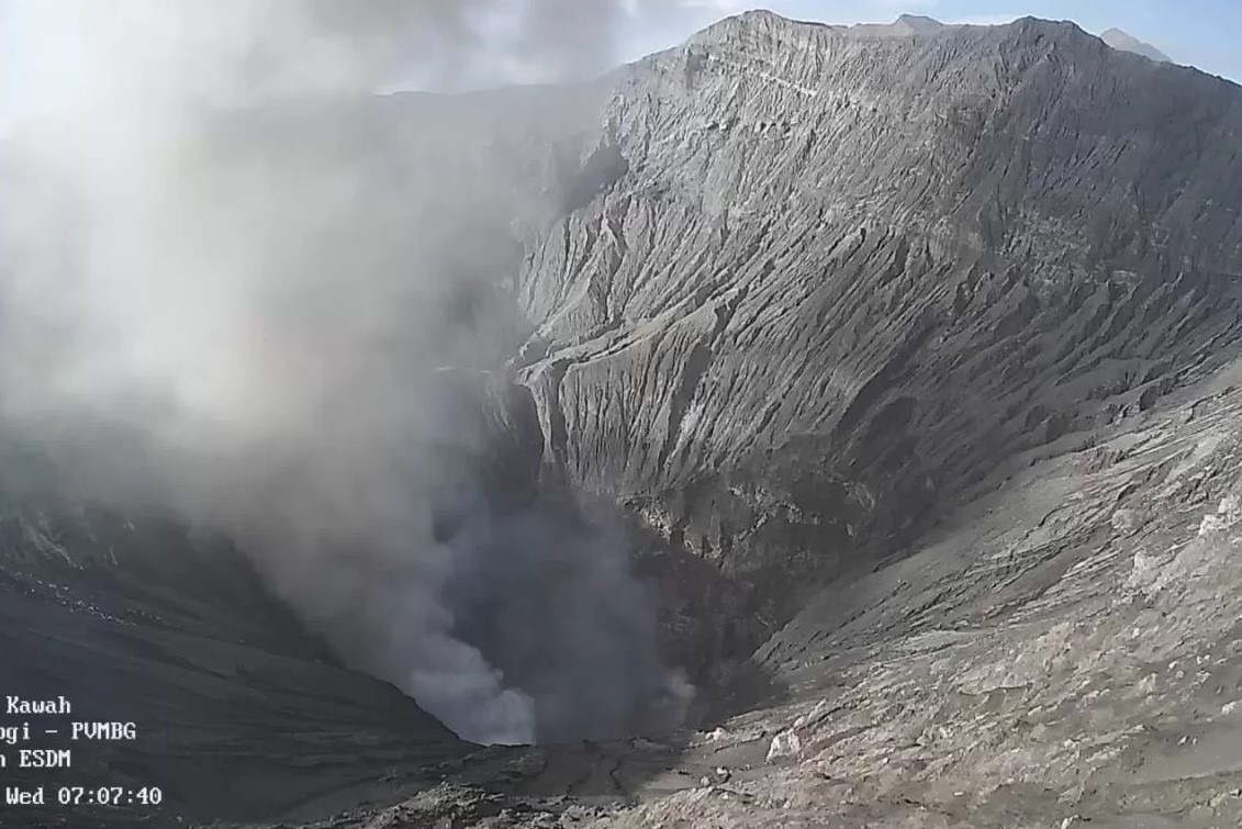 Waspada Gunung Bromo Aktivitasnya Meningkat dan Berpotensi Erupsi