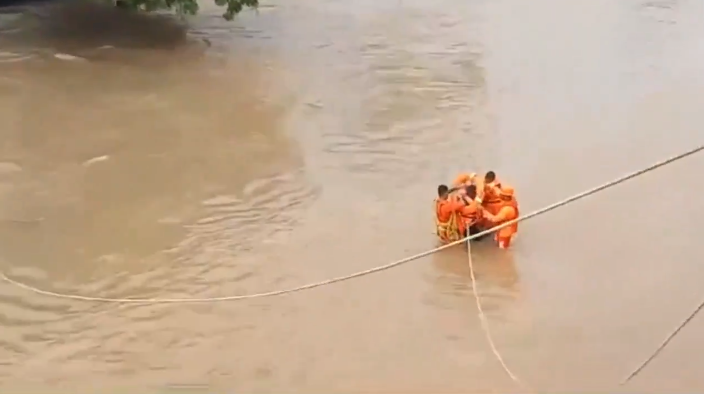 India Selatan Dilanda Banjir Bandang, 5 Orang Tewas