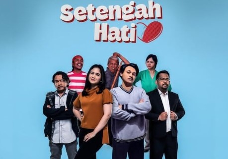 Sinopsis Setengah Hati (2024), Film Bergenre Komedi Dibintangi Yusuf Mahardhika dan Tissa Biani