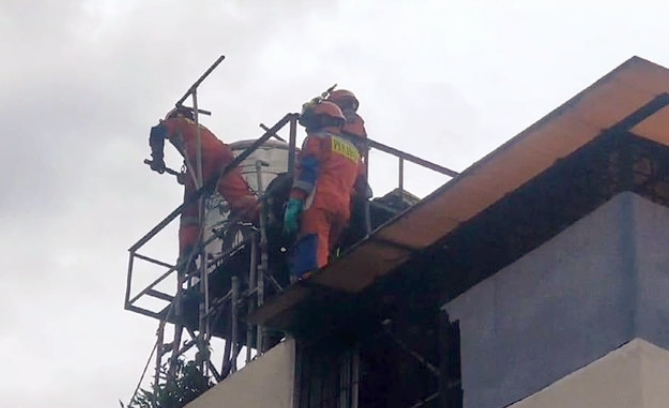 Seorang Pria Tewas di Dalam Toren Air Akibat Tersetrum di Jakarta Selatan