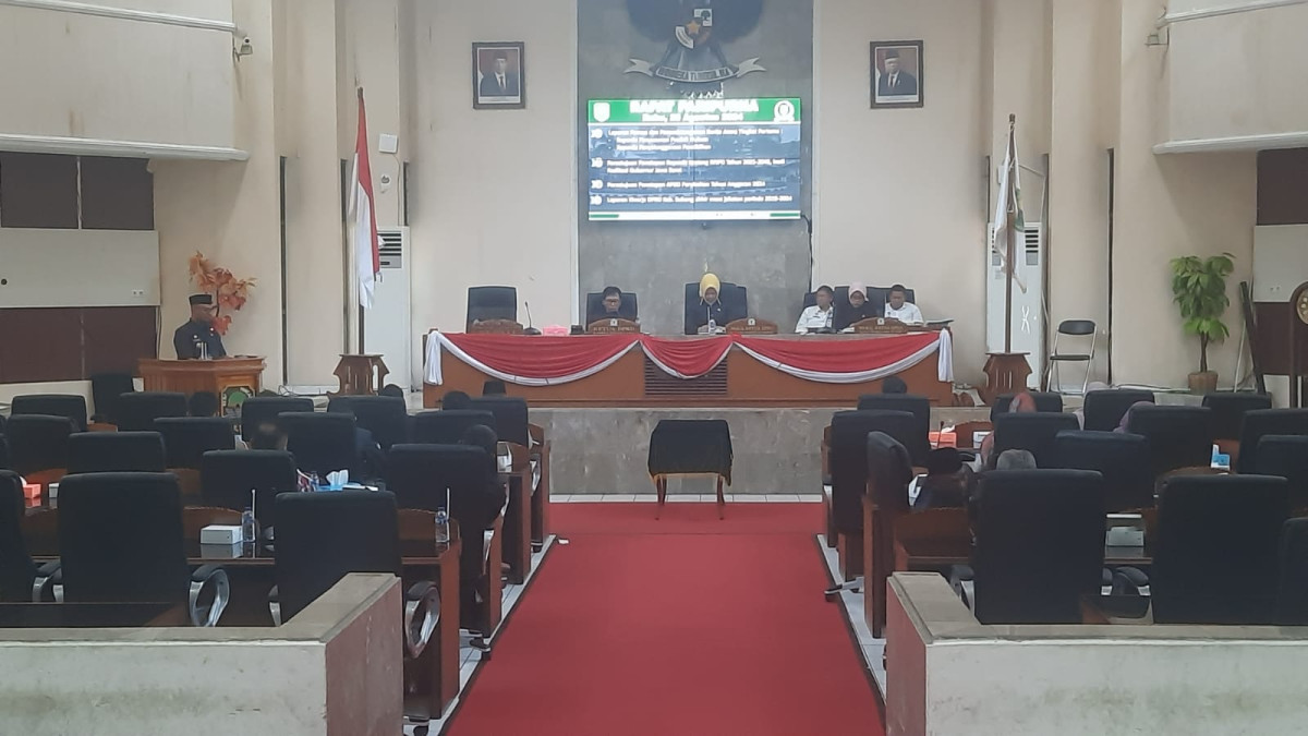 DPRD Subang Gelar Rapat Paripurna, Bahas Laporan Kinerja Sampai Beberapa Raperda