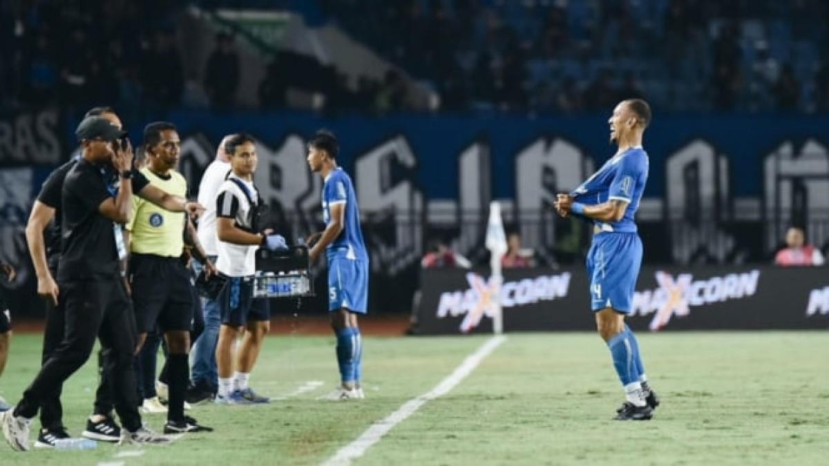 Persib saat melawan PSIS Semarang Sumber Photo : instagram.com/persib