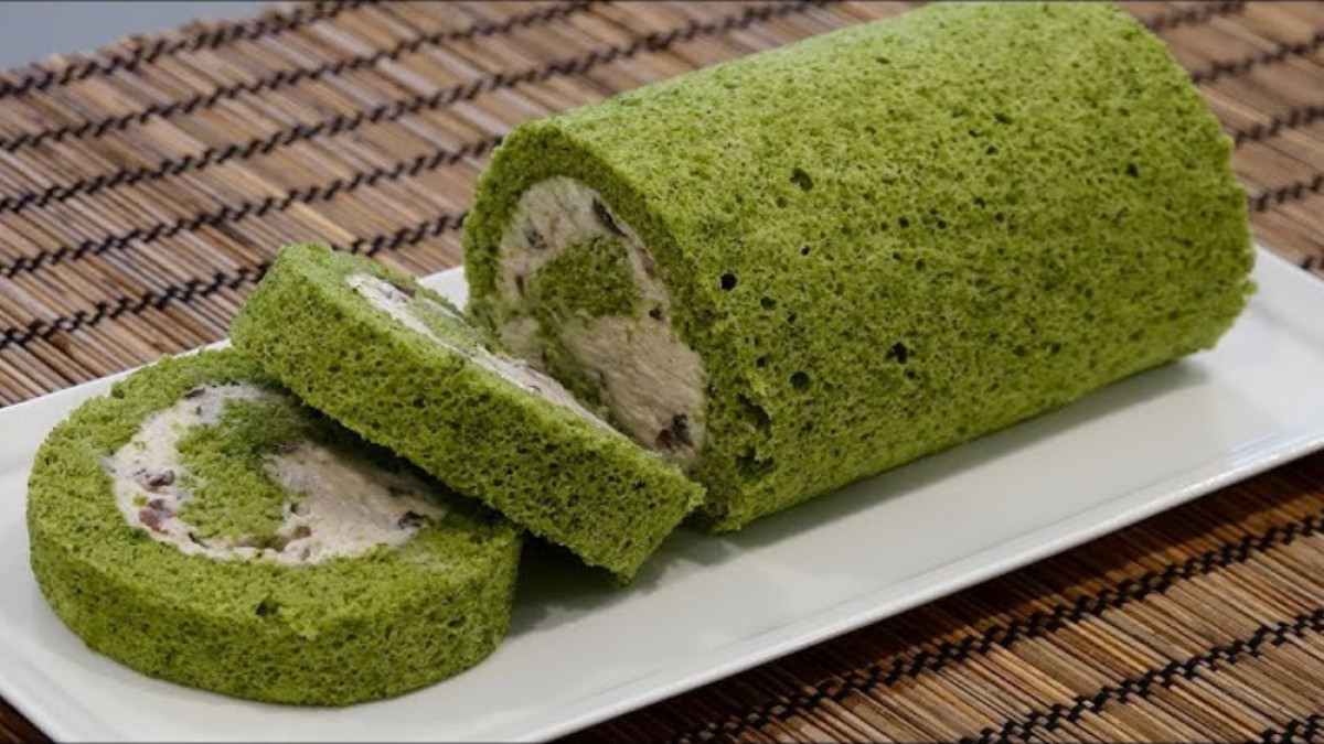 Pecinta Dessert Merapat! Ini Resep Matcha Roll Cake yang Enak