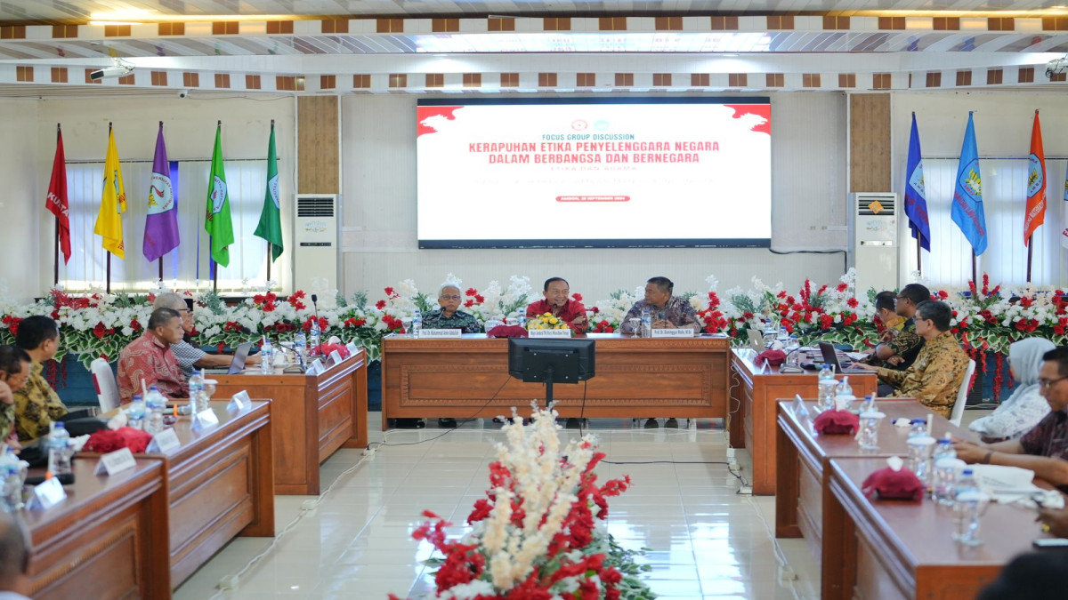 Diskusi kelompok terpumpun (FGD) yang digelar Badan Pembinaan Ideologi Pancasila (BPIP) bertema Kerapuhan Etika Penyelenggara Negara : Etika dan Agama di Universitas Pattimura, Ambon, Maluku, Jumat (20/9/2024).