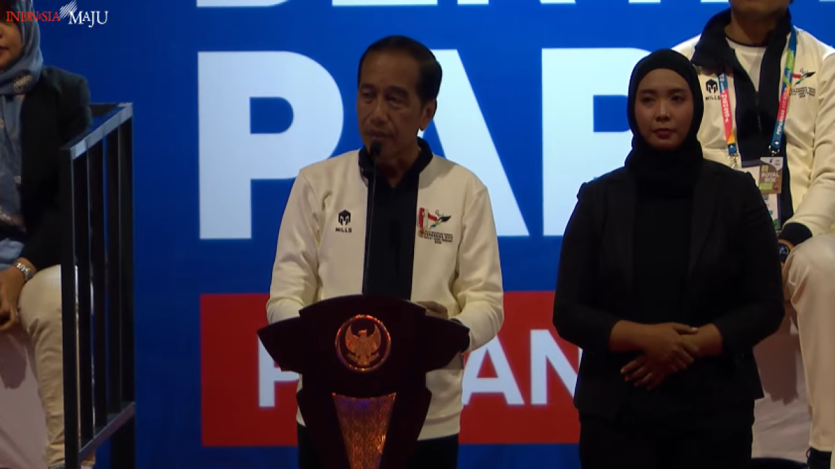 Presiden Jokowi Resmikan Pembukaan Peparnas XVII  di Stadion Manahan