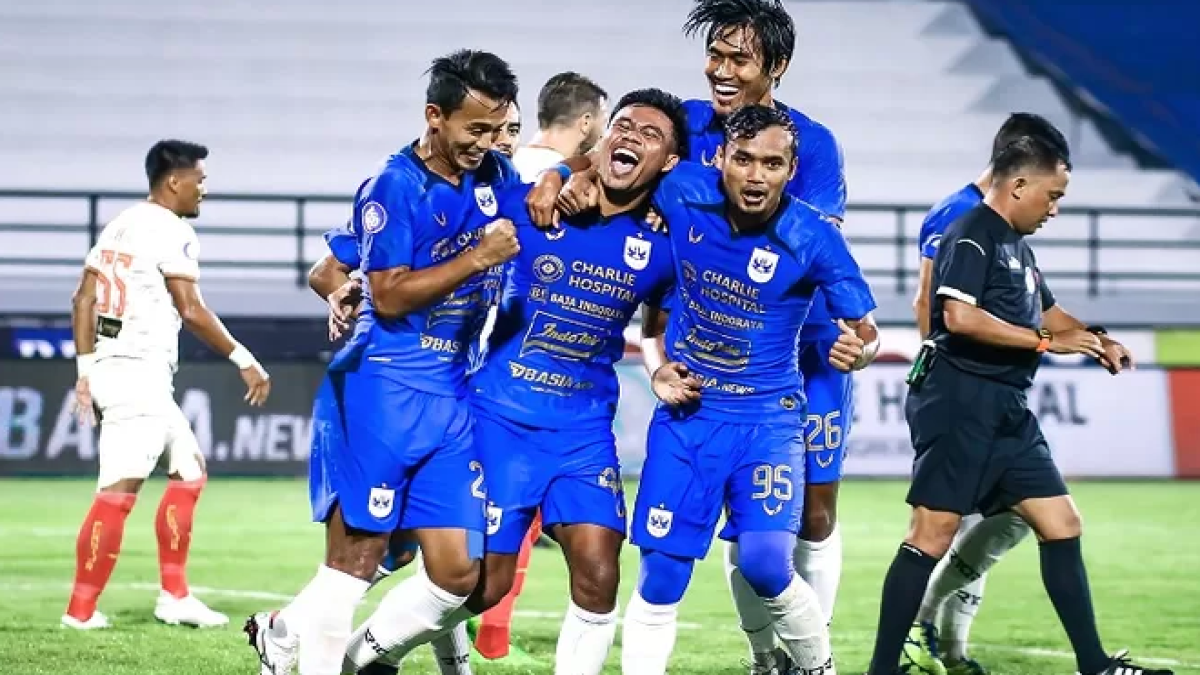 Eka Febri mencetak gol penyama kedudukan PSIS Semarang saat lawan Persija Jakarta, Kamis 6 Januari 2022. (dok MO PSIS Semarang)