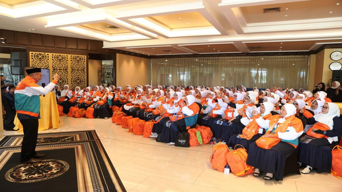 228 Nasabah BTPN Syariah Umrah Bareng 1 Pesawat, Ada dari Purwakarta