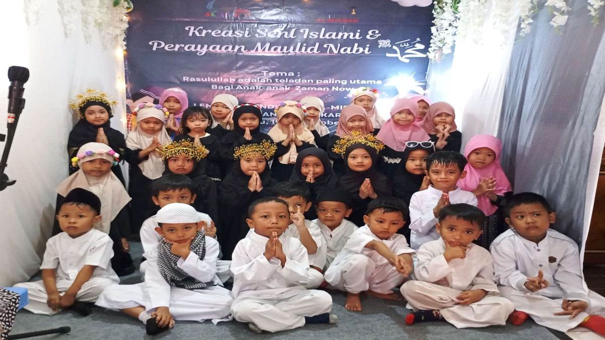 TK AL-Misbah Kids Purwakarta Gelar Kreasi Seni Islami