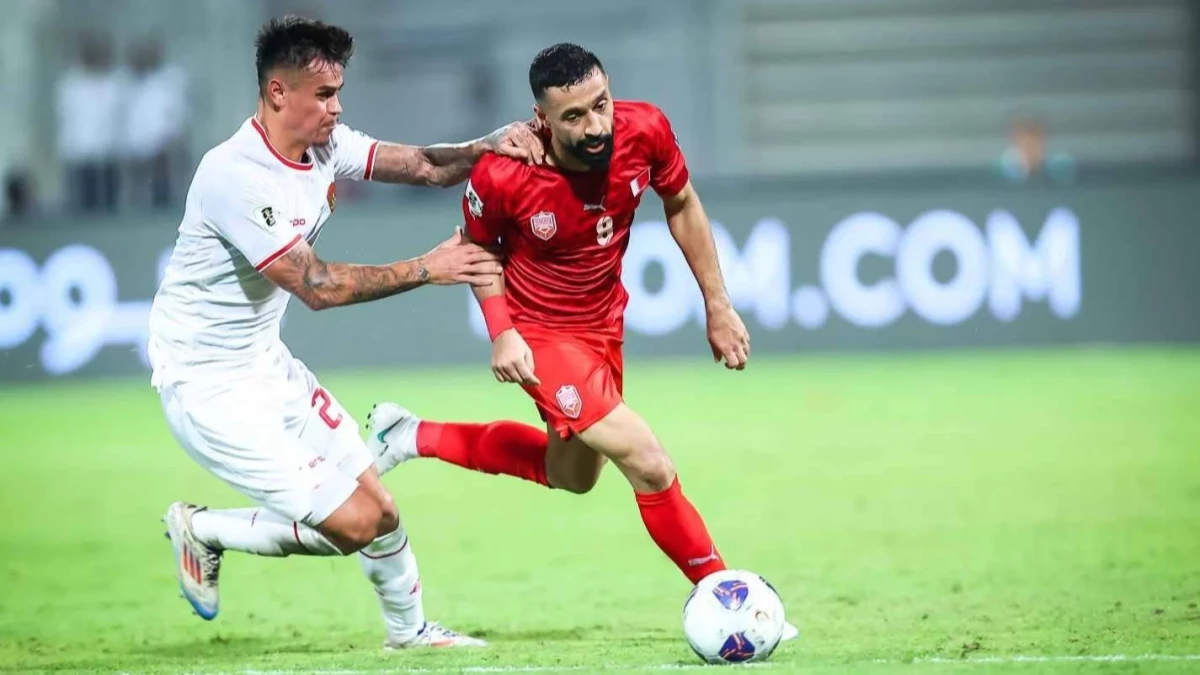 Pemain Timnas Indonesia, Mees Hilgers saat berhadapan dengan pemain Bahrain. Sumber : AFC