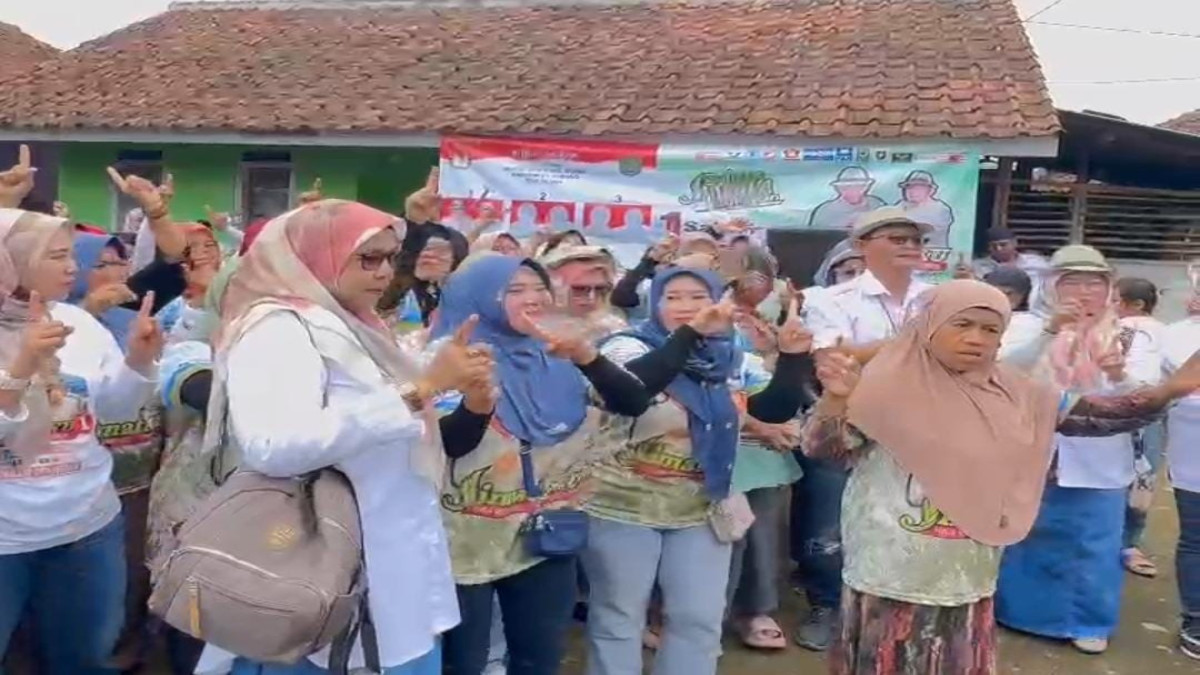 Pulang Umroh Mimih Langsung Blusukan di Tanjungsiang Kampanyekan Jimat-Aku
