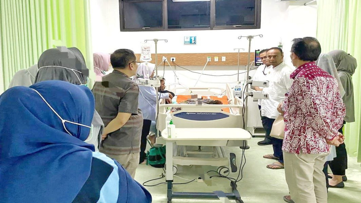 Pj Bupati Subang Jenguk Siswa SD Korban Kekerasan di Sekolah, AR Masih Kritis