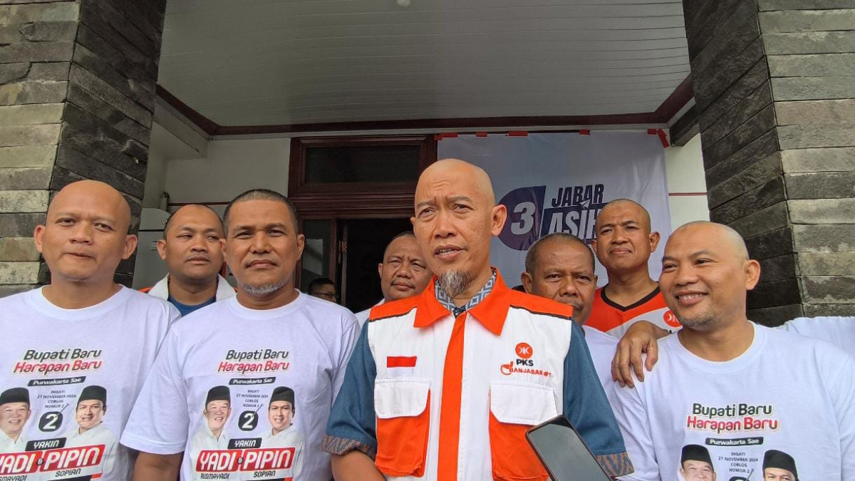 Aksi Botak Massal, Ketua DPD PKS: Ingat Botak Ingat Ilham Habibie