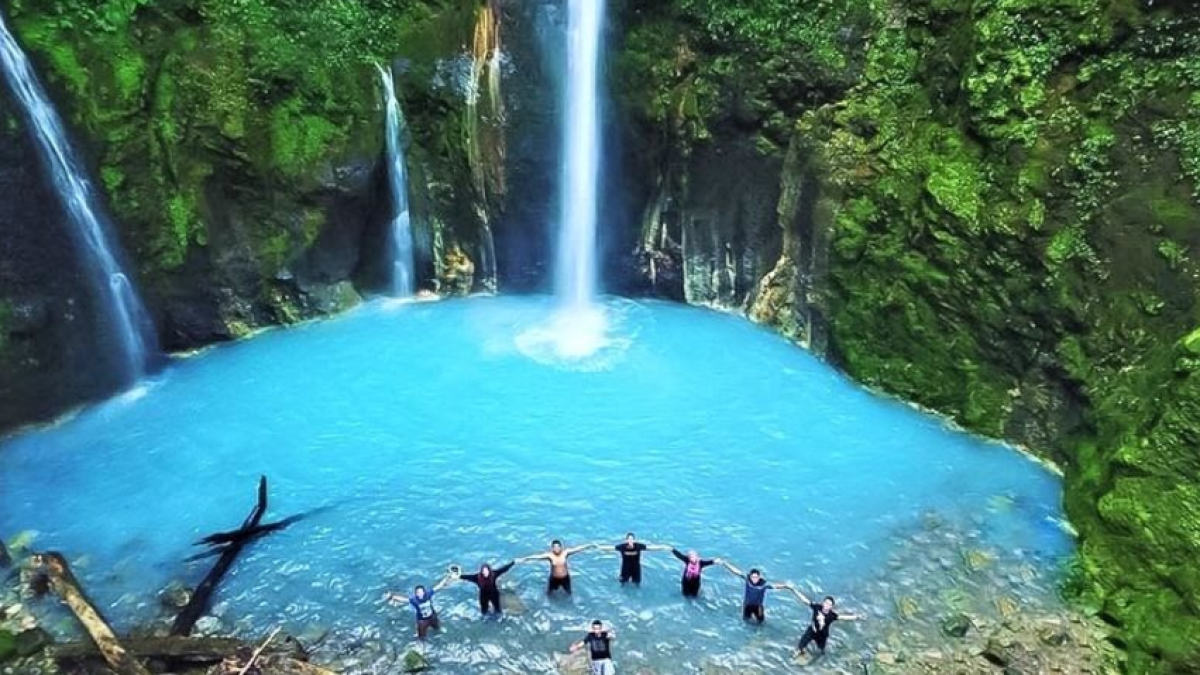 Liburan itu Penting, Kawan! 7 Rekomendasi Tempat Wisata Berastagi yang Indah dan Menyenangkan