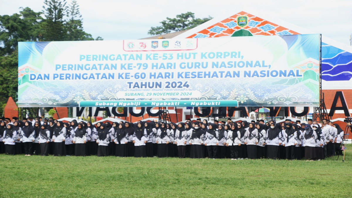 Intip Upacara Peringatan Hari Kesehatan, Hari Guru dan HUT Korpri di Subang