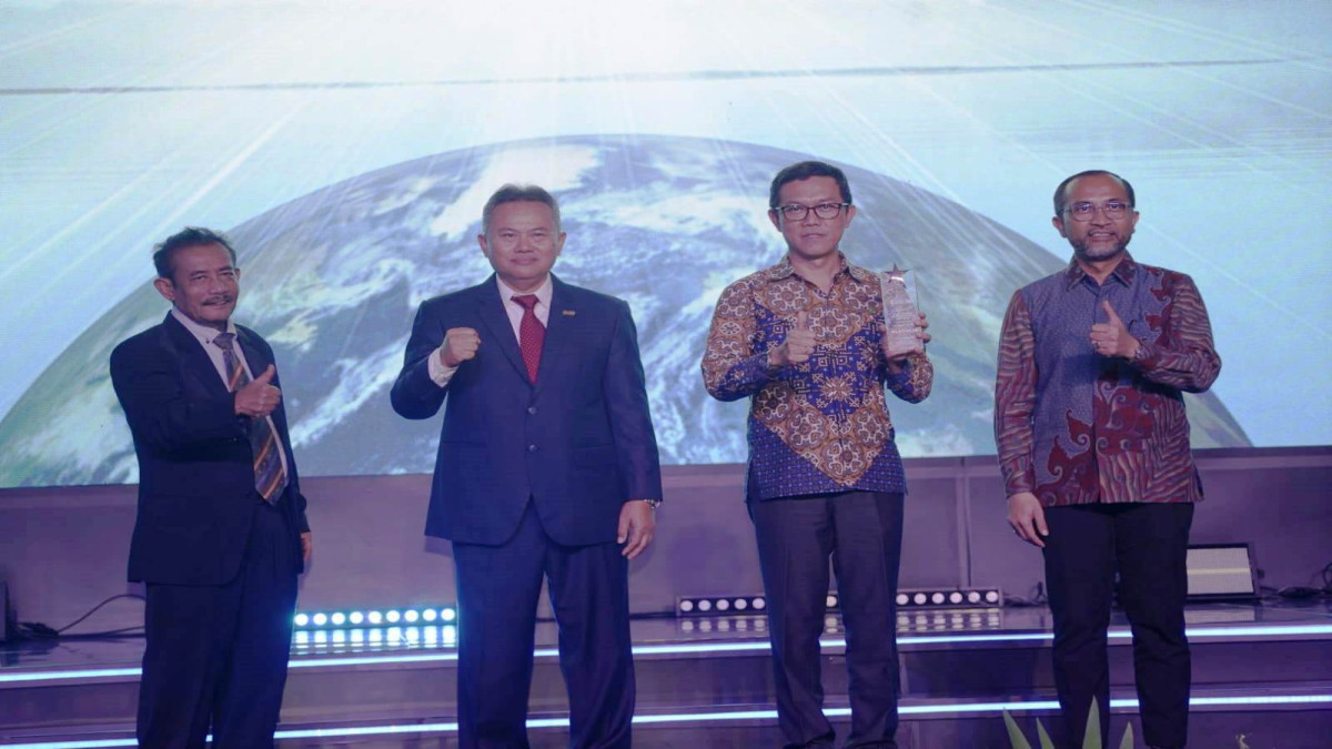 PLN Raih Penghargaan Platinum di ISDA Awards
