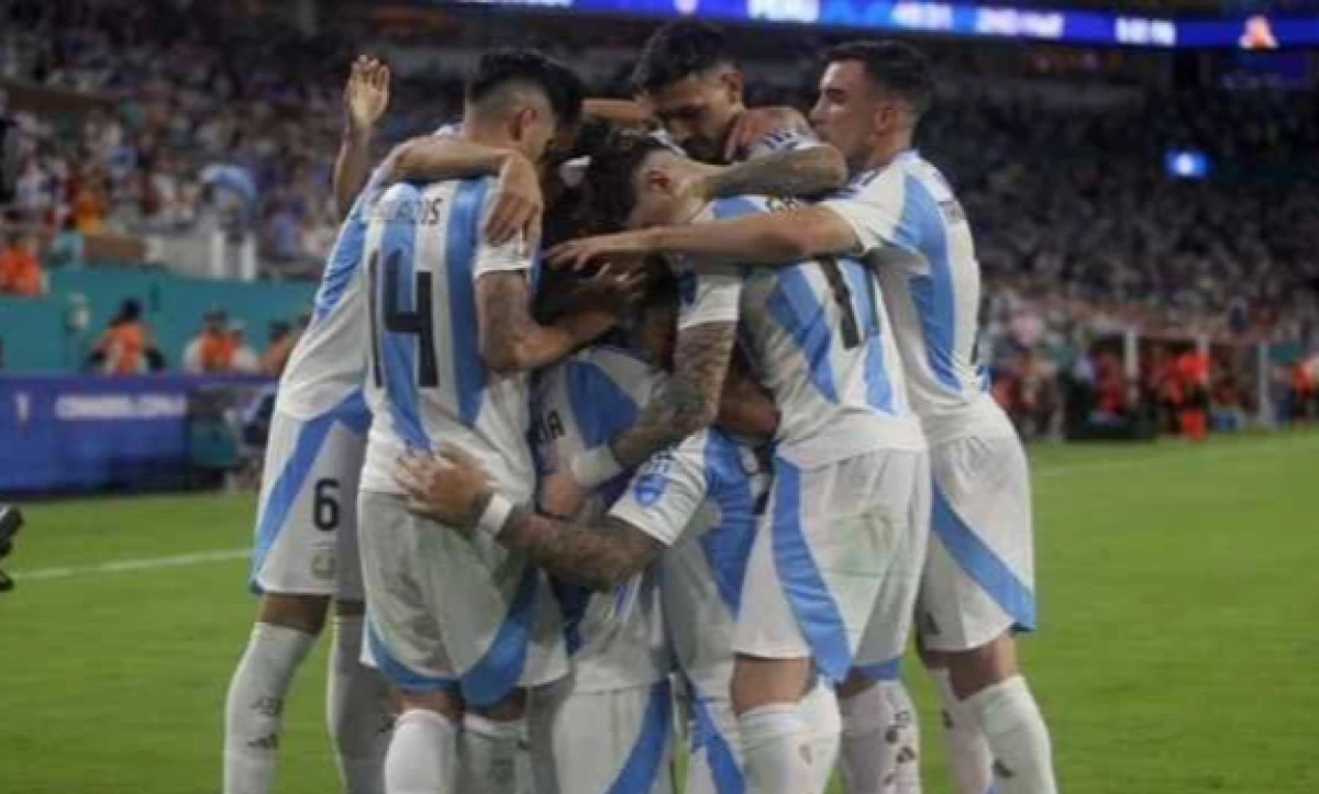 Argentina vs Peru 2-0: Brace Lautaro Martinez membawa La Albiceleste ke perempat final Copa America 2024(@argentina/x.com)