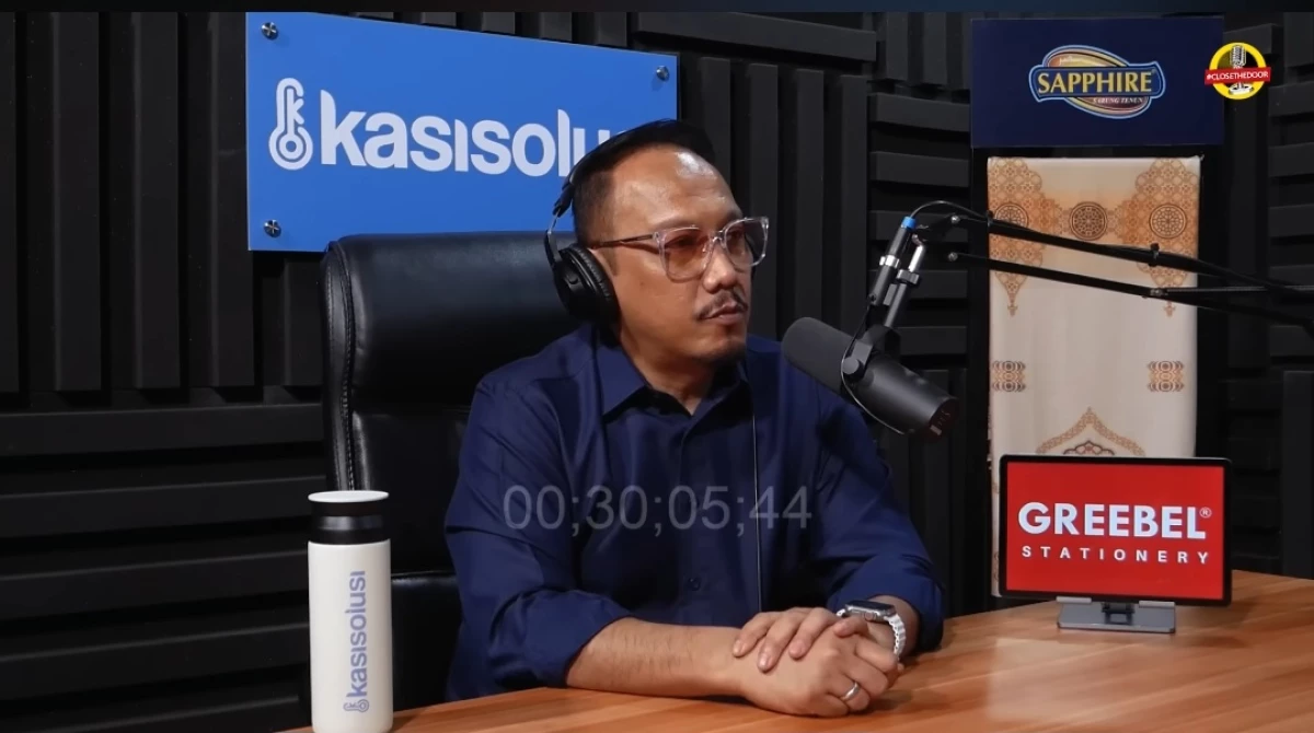 Respon Warganet dalam Podcast "Kesalahan Anies dan Ganjar dalam Marketing Politik yang Menyebabkan Hasil Suara Jomplang" - Ipang Wahid (Sumber Foto Youtube Kasihsolusi)