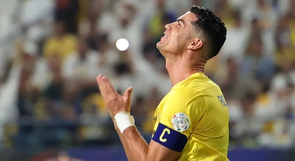 Fans di Buat Bertanya-tanya Ronaldo Berhenti Mengikuti Mantan Klubnya di Instagram