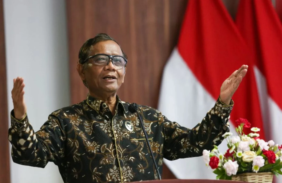 Respon Mahfud MD tentang Keluarga Jokowi Maju Pilkada. (Sumber Foto: dok.istimewa)