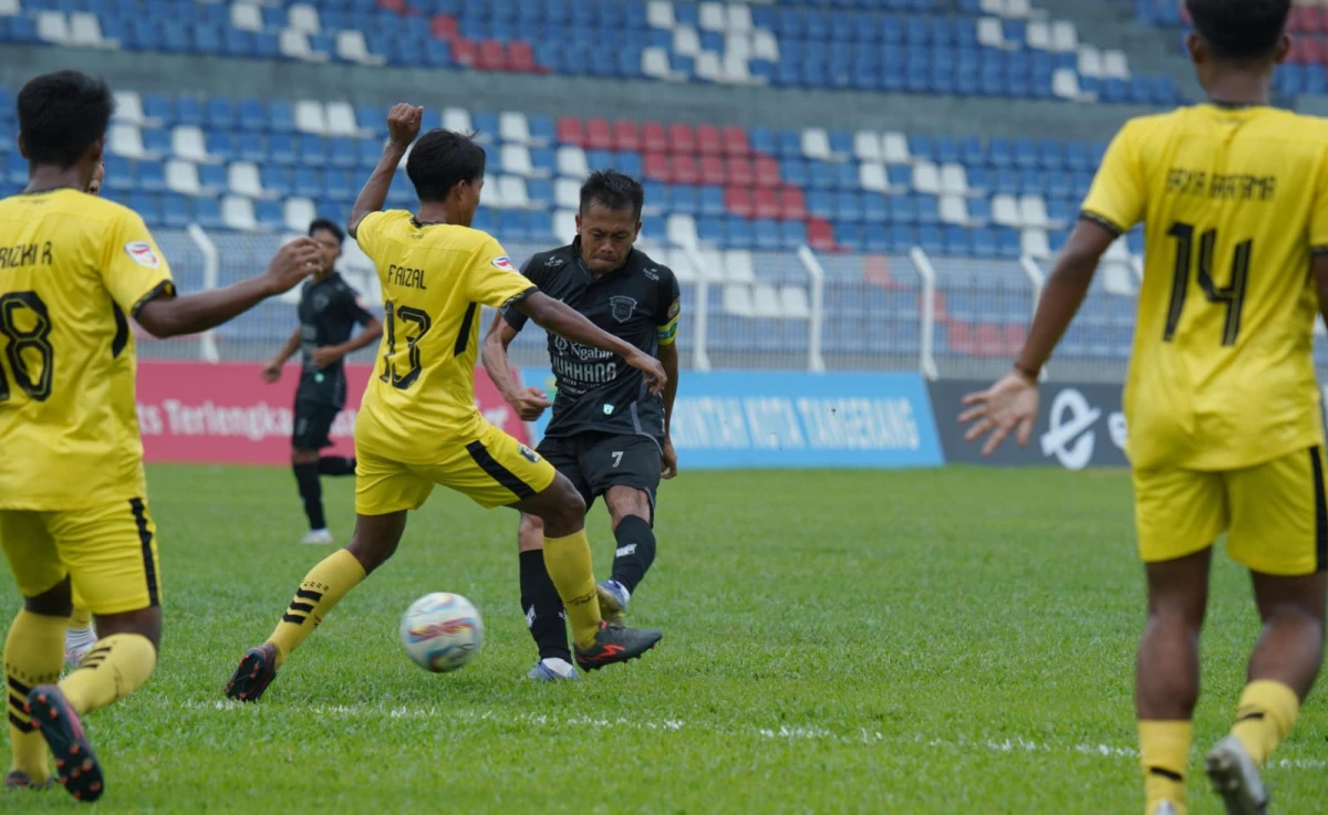 Babak Pertama, Persikas Ditahan Imbang PSM Madiun 1-1 di Liga 3 Nasional